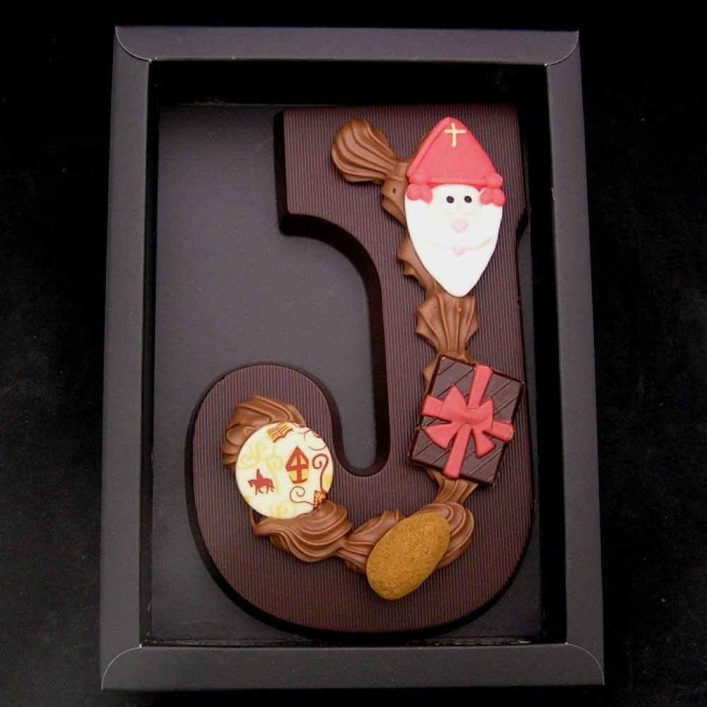 Chocoladeletter (A tot Z) in puur, handgedecoreerd